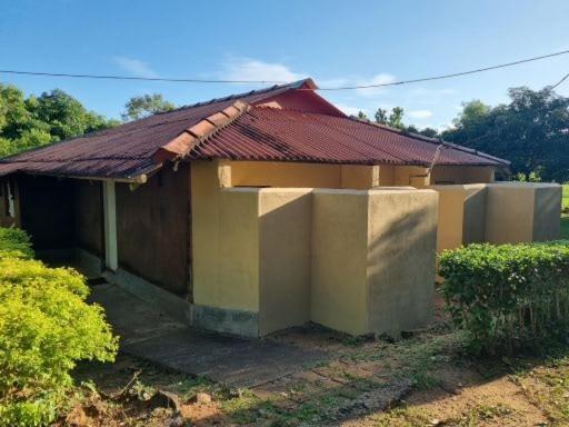 Aligama Cottage Talakolawela Kültér fotó